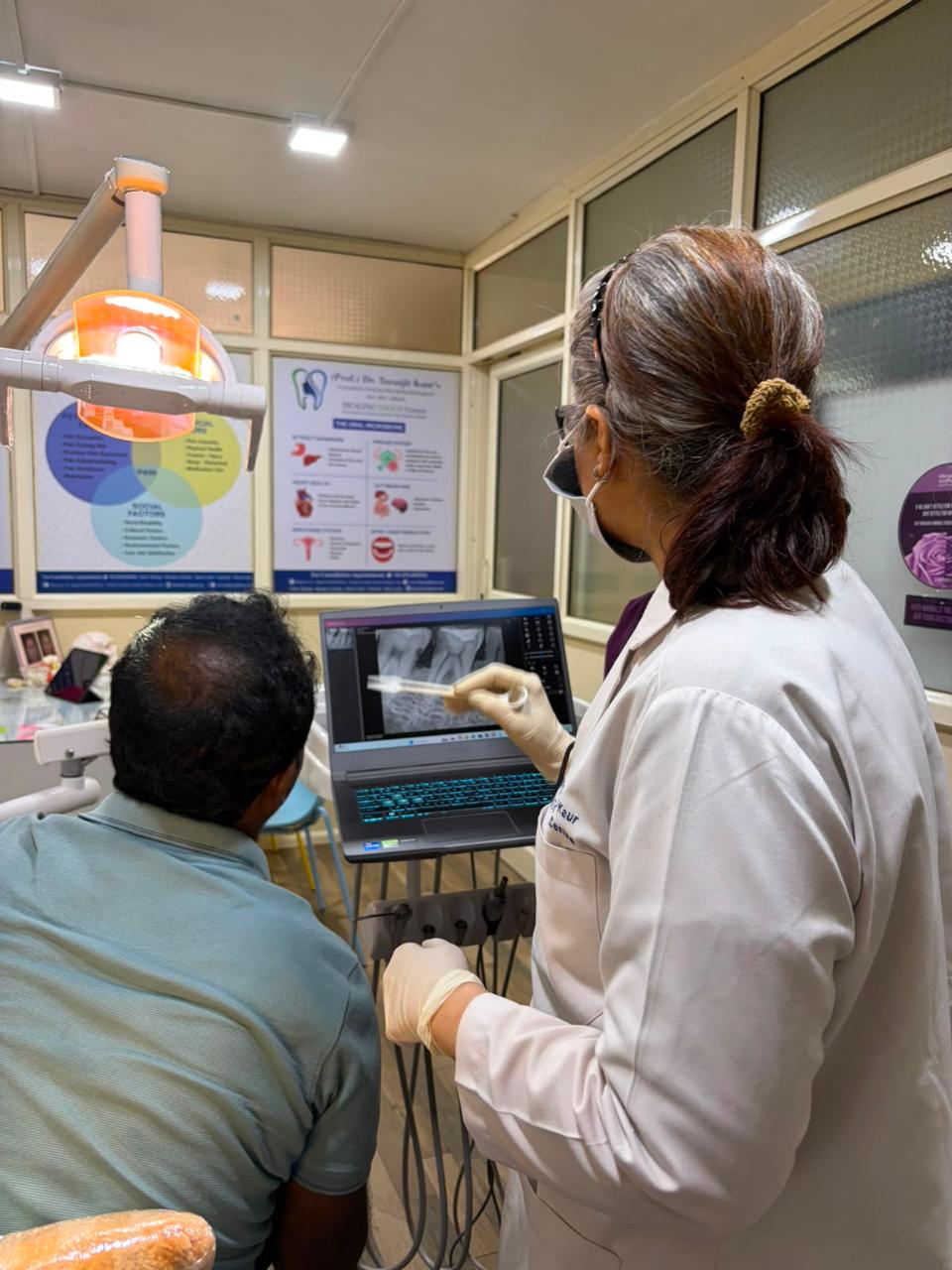 Patient comfort area at Healing Touch Centre dental clinic, Goa